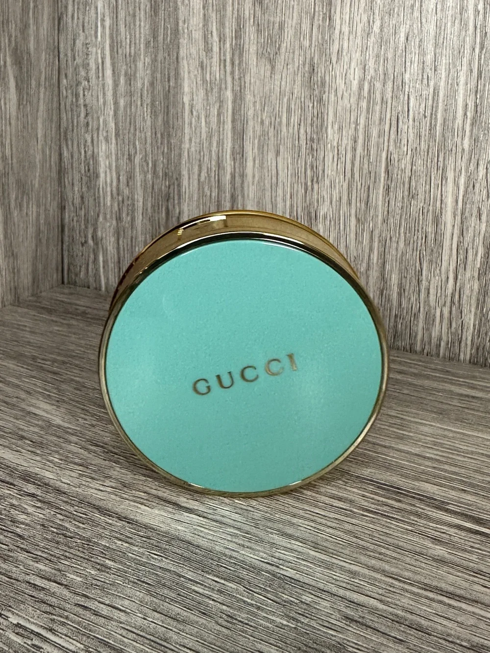 Gucci Poudre de Beauté Éclat Soleil Bronzing Powder — Shade 2